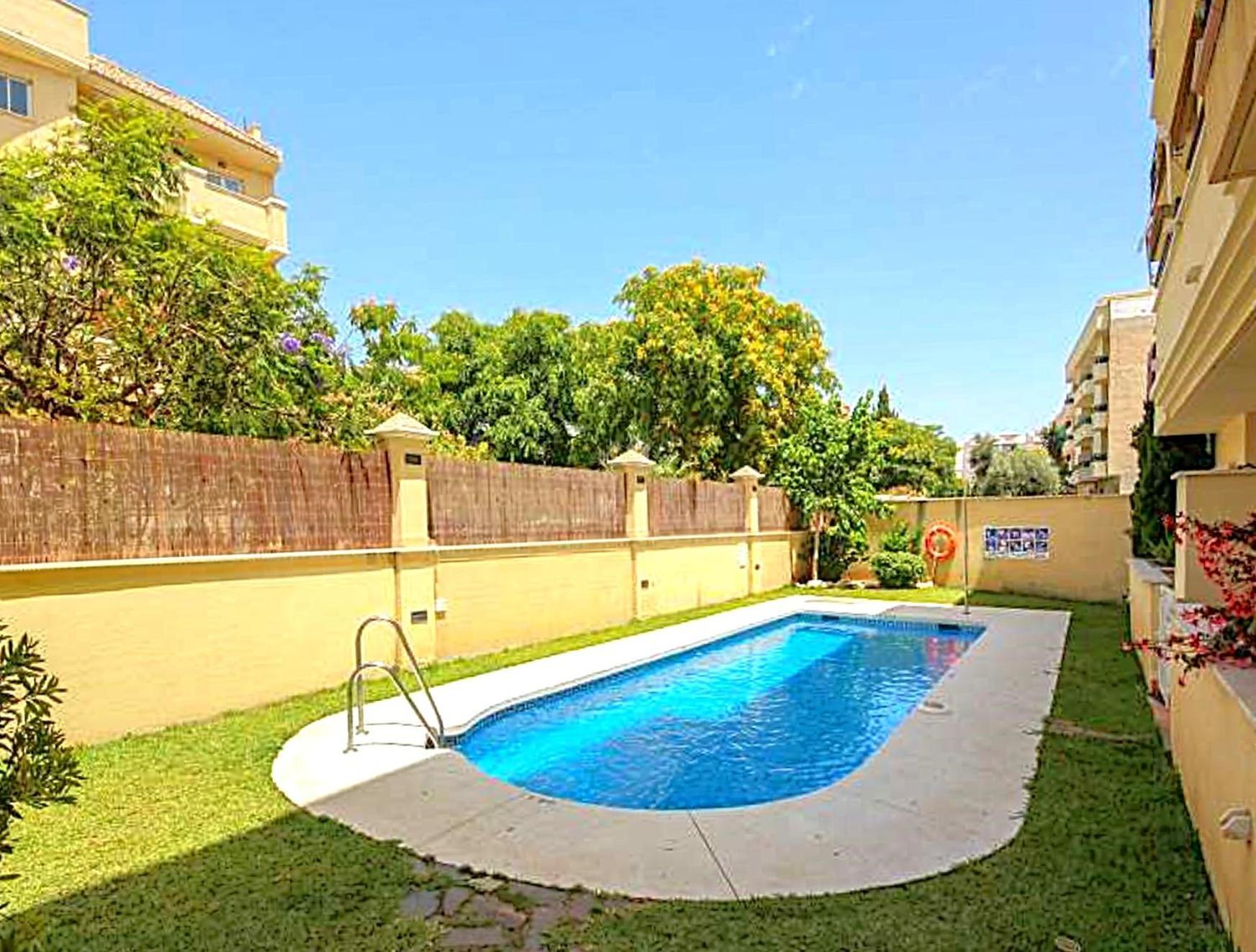 Luxury Apartment Holiday Rental Ne نيرخا المظهر الخارجي الصورة